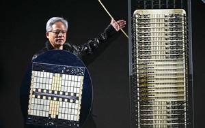 CEO NVIDIA Jensen Huang chúc mừng OpenAI, nói AGI đã đến: Không quên nhắc mọi người GPT-6 được huấn luyện trên chip AI nào