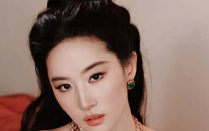 Hồ Ngọc Hà xuất hiện bên Lưu Diệc Phi