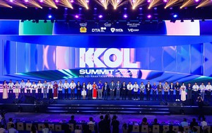 2 khoảnh khắc đặc biệt nhất KOL Summit 2026