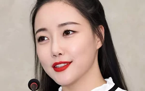 Bắt khẩn cấp nữ nghệ sĩ