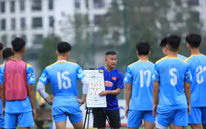 HLV Đinh Hồng Vinh: “Chúng tôi không đưa cầu thủ trẻ đến ASIAD chỉ để trải nghiệm”