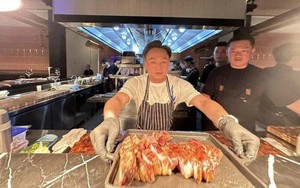 Trước khi bán phở sườn bò, doanh nhân Cường Đô La thành công rực rỡ khi bán từ vịt quay Bắc Kinh, bánh bao Thượng Hải đến bít tết bò ủ khô đặc biệt 100 ngày