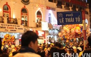 Hà Nội ùn tắc nghiêm trọng đêm Noel