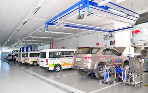 Các hãng ô tô "nội" chi triệu đô... mở showroom "câu khách"