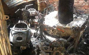 Hà Nội: Cháy lớn ở khu tập thể, hàng chục xe LX bị thiêu rụi