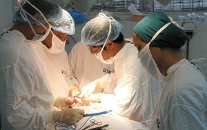 Đừng vội cắt bỏ “núi đôi” để phòng ngừa ung thư