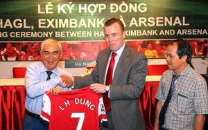 Ai được hưởng lợi khi Arsenal đến Việt Nam?