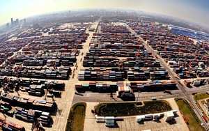 Ghé thăm cảng Thượng Hải có diện tích gấp 470 lần sân bóng đá