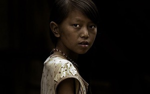 Ánh nhìn ám ảnh của người Việt trong ống kính nhiếp ảnh gia Pháp