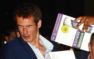 Andy Murray suýt mù mắt vì chức vô địch Wimbledon