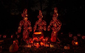 Những hình thù kỳ lạ của bí ngô trong đêm Halloween