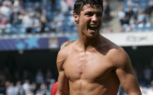 Mẹ và chị gái "kể xấu" Cris Ronaldo