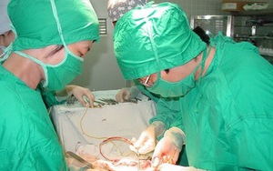 Nhậu đến… vỡ bàng quang!