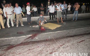 Hà Tĩnh: Người đàn ông nát người sau khi lao vào xe tải tự vẫn