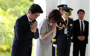 Cựu thủ tướng Nhật không dám rời đi vì... sợ ma?