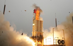 Phóng tên lửa, Israel muốn dọa Syria hay "nắn gân" Nga?