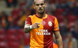 Sneijder chấp thuận tới Man United, Real dòm ngó Anfield