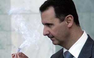 Tổng thống Syria tự hít khí sarin để thử cảm giác