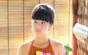 Hot girl Hoàng Yến Chibi quyến rũ với áo yếm, nội y