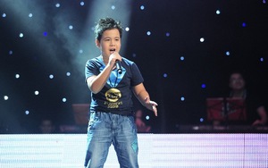 Hồ Hoài Anh đập hỏng ghế xoay The Voice Kids