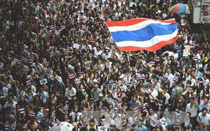 Các thượng nghị sỹ Thái Lan kêu gọi giải tán Quốc hội