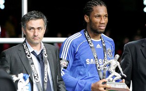 Jose Mourinho ủ mưu "tái hôn" Voi rừng