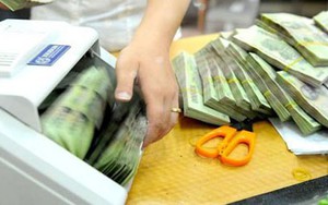 Trần lãi suất tiết kiệm về 7,5%/năm từ 26/3