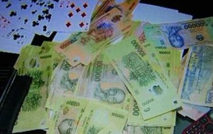 Con bạc giết cô ruột bằng 23 nhát dao để cướp tiền