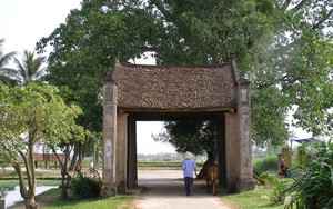 Du lịch cộng đồng: Liều thuốc cho bảo tồn làng cổ Đường Lâm?