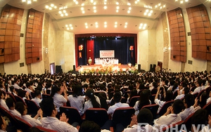 Lễ khai giảng "không 1 giọt mưa" tại ngôi trường hot nhất Hà Nội