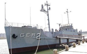 Tiết lộ về tàu chiến Mỹ bị Triều Tiên tóm sống