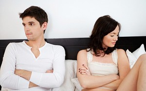 "Mãn nhãn" trước hot girl, quý ông "trầm cảm" với vợ