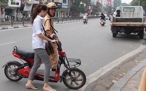 Ngày đầu đăng ký biển số xe máy điện: Mang đến lại... mang về