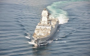 Ấn Độ bàn giao tàu chiến lớn nhất cho hải quân