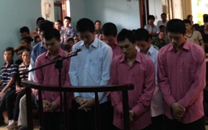 Băng côn đồ chém lìa tay phó công an xã