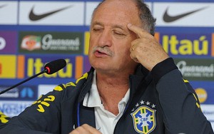 Nội bộ lục đục, phe Neymar “đá” thầy Scolari tanh tách?