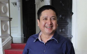 'Táo giao thông và niềm đam mê ngoại hạng'