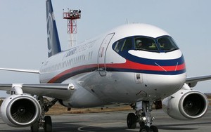 Nga sẽ cung cấp máy bay Sukhoi SuperJet 100 cho Việt Nam