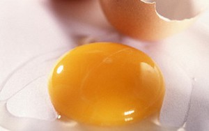 Những trường hợp dễ trúng độc khi ăn trứng gà