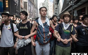 Hồng Kông phủ nhận dùng Hội Tam Hoàng để giải tán biểu tình