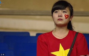 Ấn tượng hình ảnh CĐV nữ xinh đẹp khóc vì U19 Việt Nam