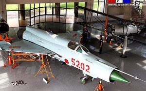 Thái Lan tiếp nhận MiG-21 Bis do Việt Nam trao tặng