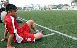Cựu sao U19 Việt Nam không theo nổi V-League