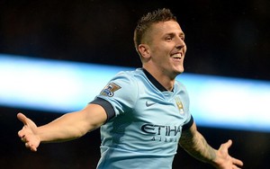 Jovetic lập cú đúp, Man City đại thắng Liverpool