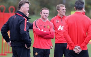 Trước derby Manchester, HLV Man City lên tiếng về Rooney