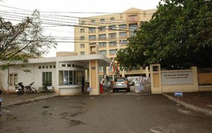 Hoãn xử vụ kiện Bộ trưởng Bộ Giáo dục & Đào tạo