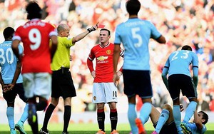 Ai mắng Rooney ngu ngốc nhận thẻ đỏ?