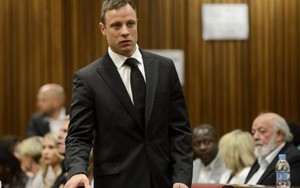 Giết người tình xinh đẹp, Oscar Pistorius ngồi khám 5 năm