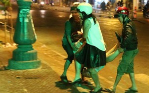 "Anh say, ai đưa anh về?"