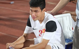 Cầu thủ U19 Việt Nam mất ăn, mất ngủ sau pha "đốt lưới"